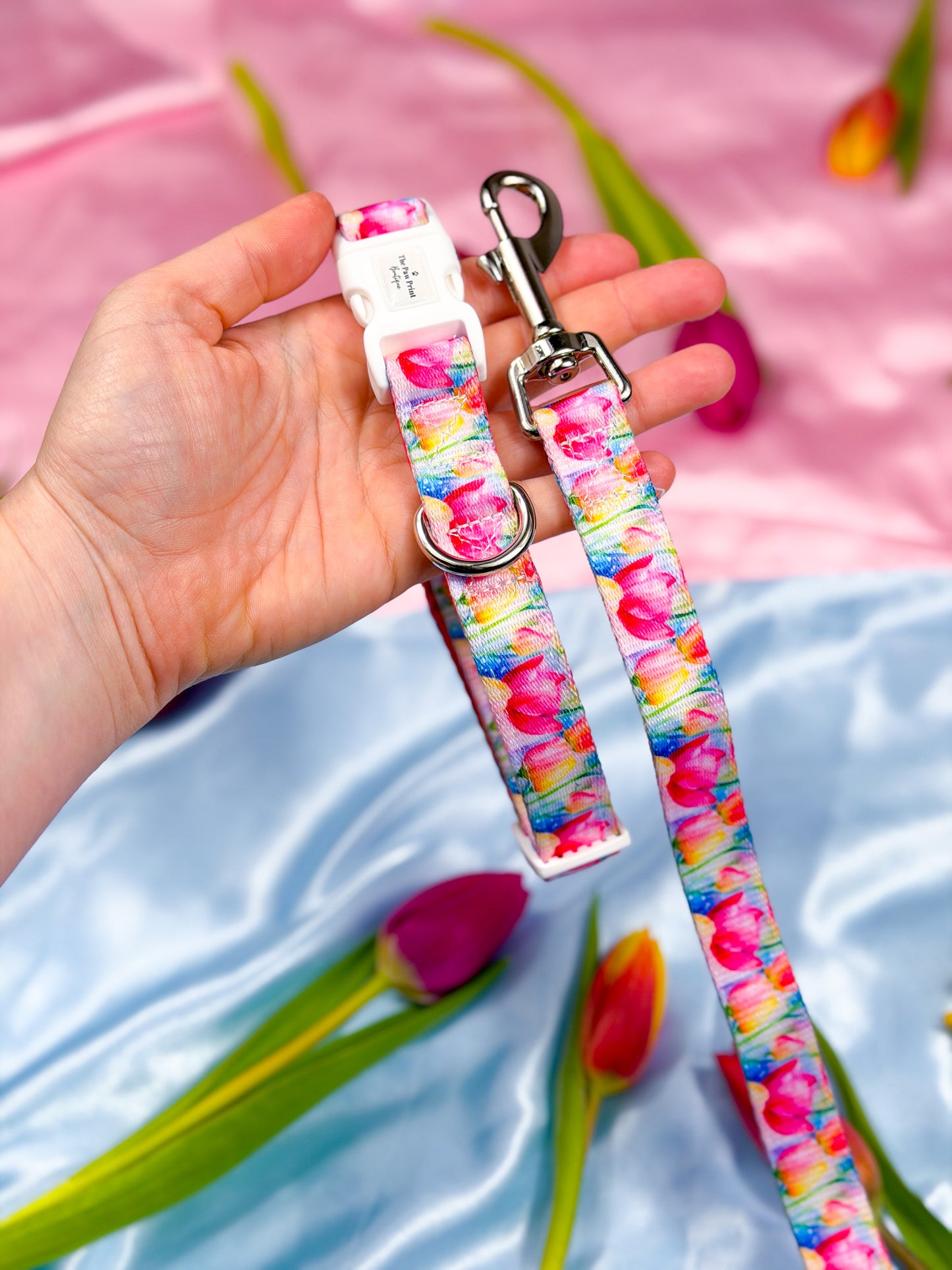 The Tulip Field Collar