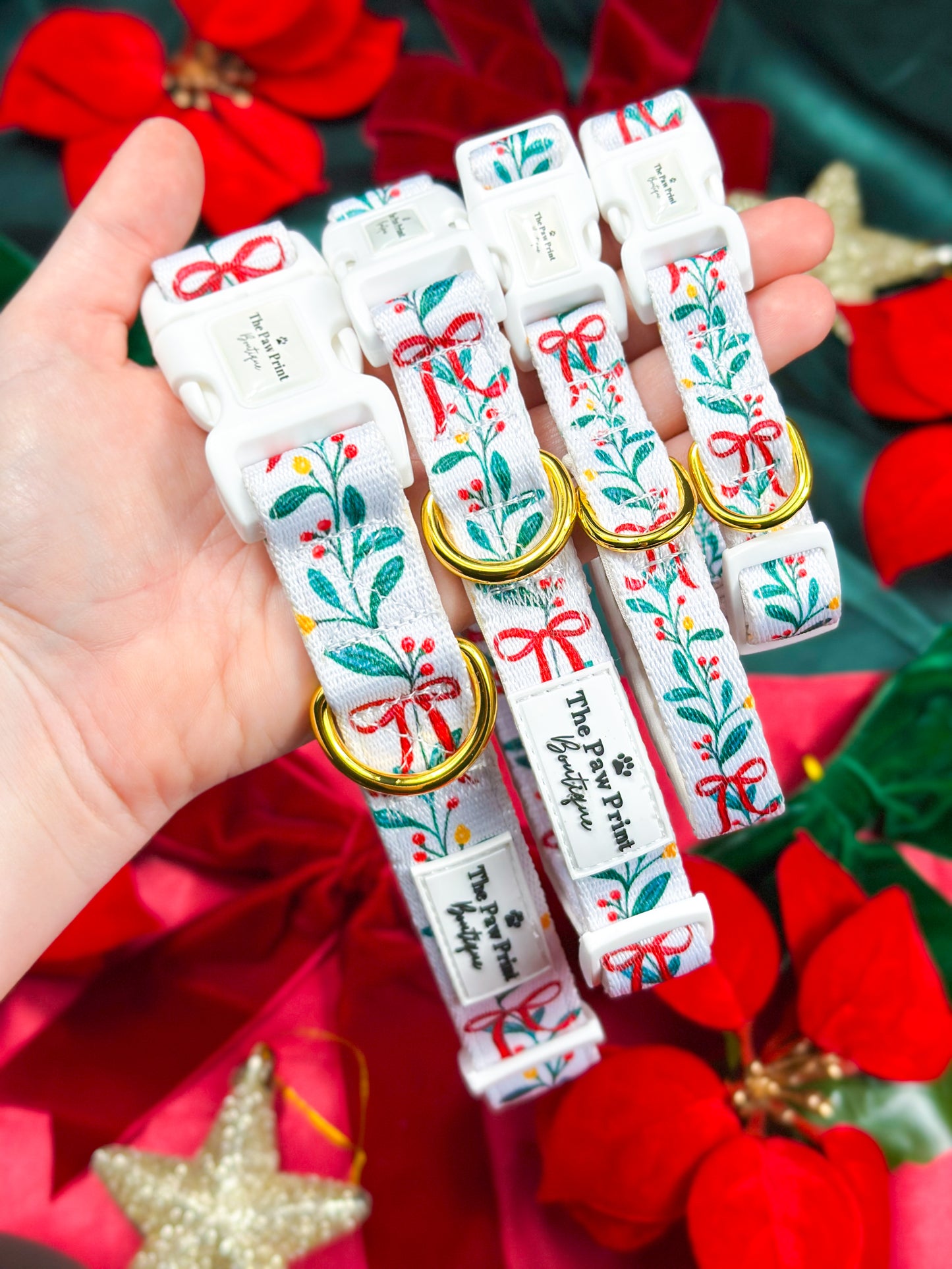 Festive Traditions Collar