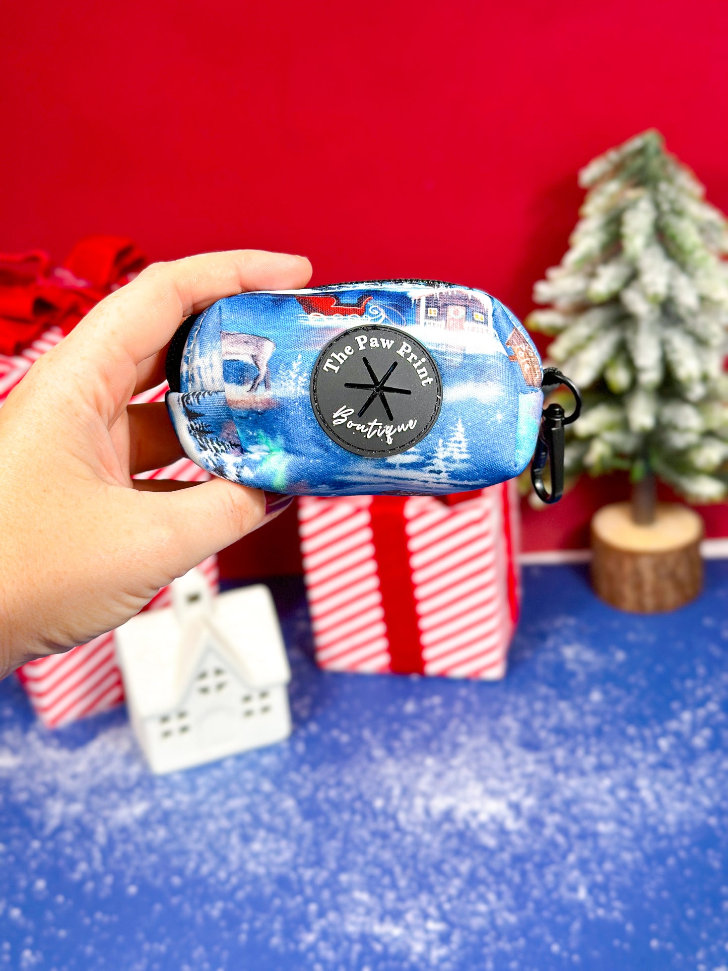 The North Pole Poo Bag Holder