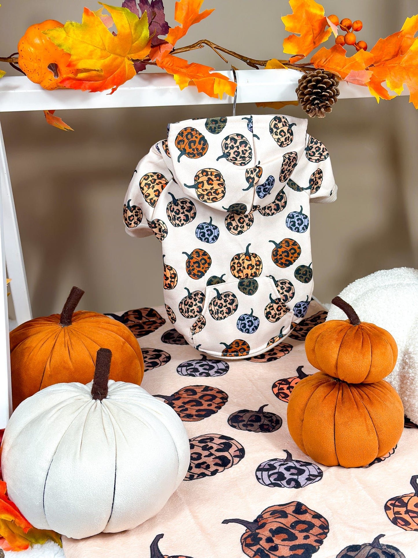 Leopawrd Pupkins Hoodie (All over Pumpkins)
