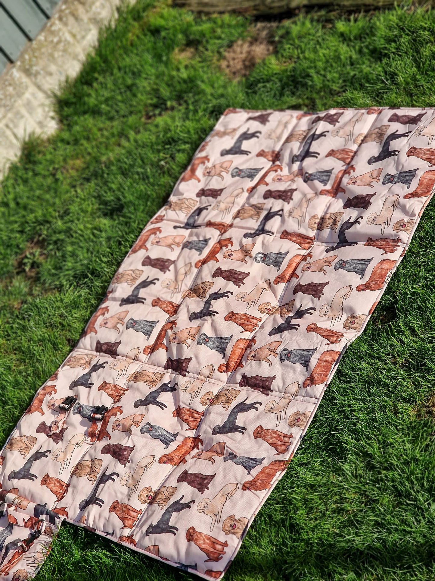 The Labrador / Retriever Travel Mat
