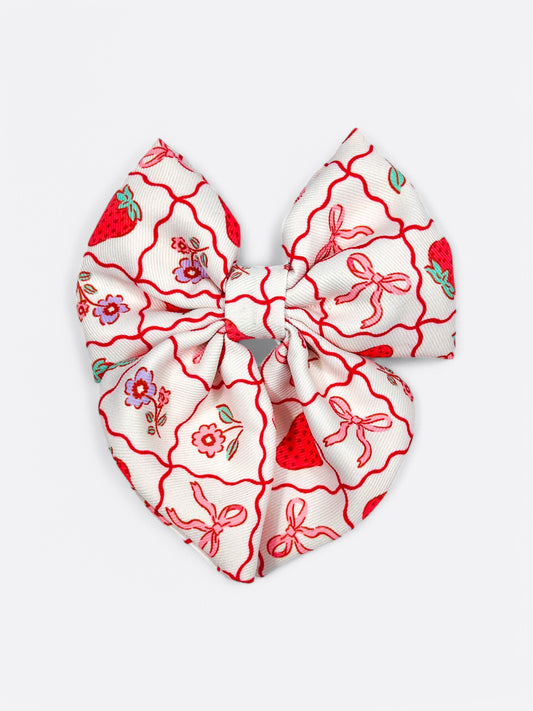 The Bows & Berries Bow Tie