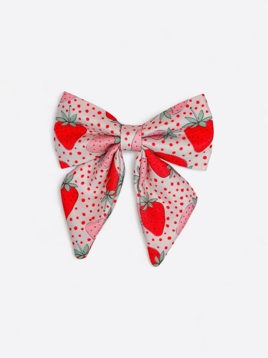 The Sweet Strawberries Bow Tie